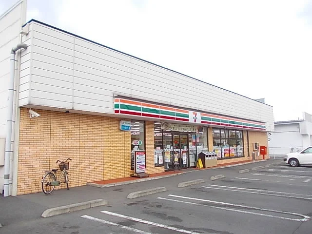 セブンイレブンまで450m