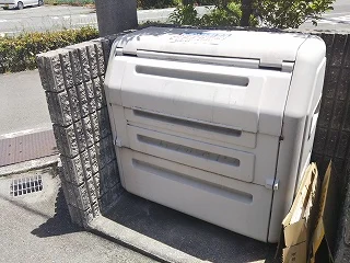 ダストボックス