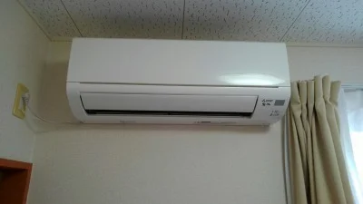 メーカーはお部屋によって異なります。