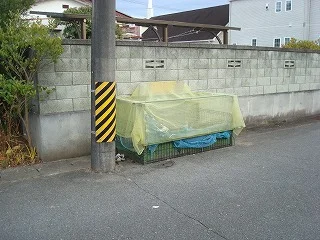 ゴミ集積所は近隣の方と共用です。
