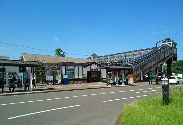 ＪＲ仙山線愛子駅まで1400m