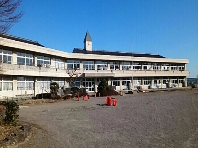 鹿沼市立石川小学校まで1100m