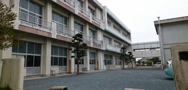 千郷小学校まで1100m