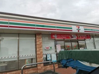 セブンイレブン加古川市役所南まで500m