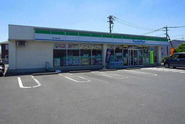 ファミリマートまで600m