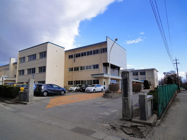 美南ヶ丘小学校まで1400m