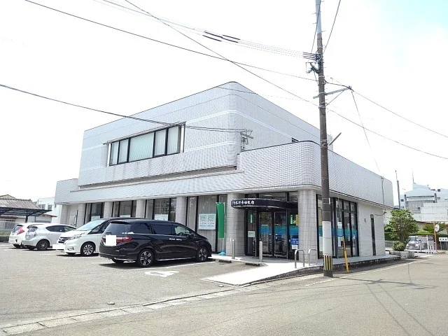 宮崎銀行吾田支店まで650m