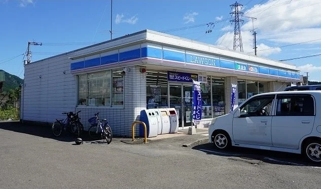 ローソン阿南長生店さんまで180m