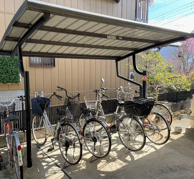 屋根付き駐輪場