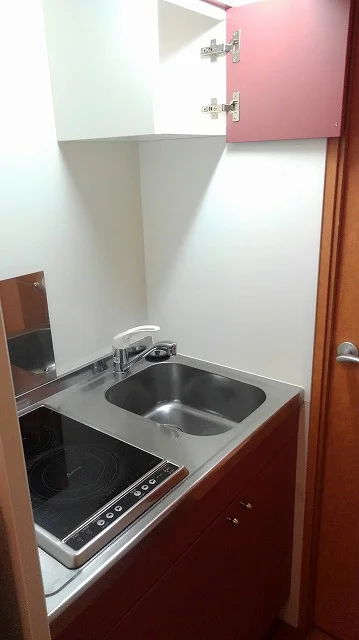 安全設計の電磁調理器です。