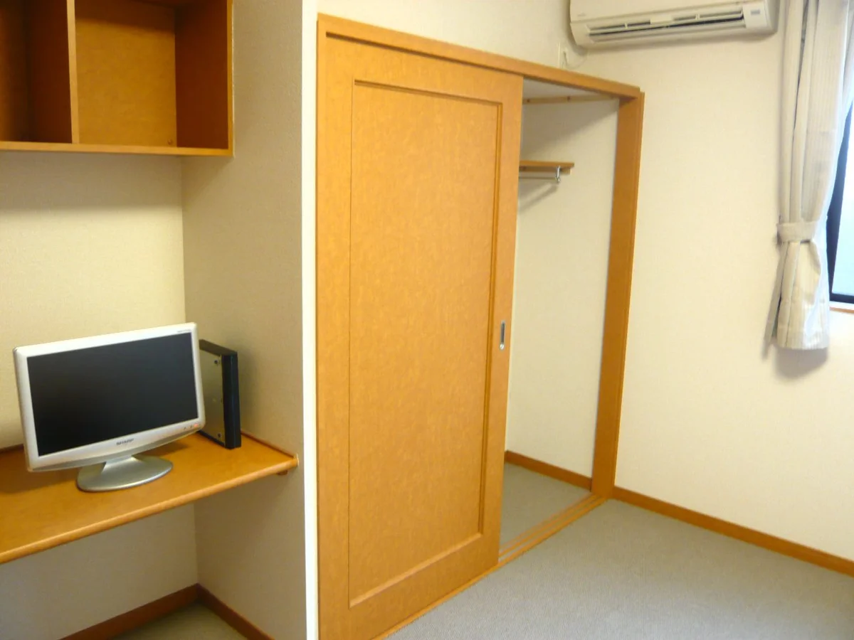 収納力のあるクローゼットです。