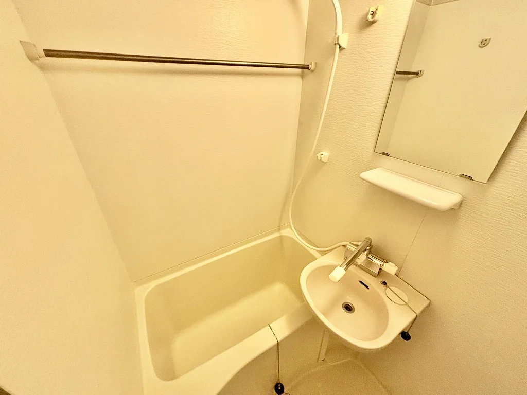 設備・仕様は号室により異なる為、現況を優先いたします。