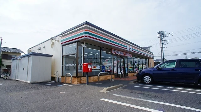 セブンイレブンまで650m