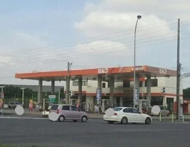 セルフガソリンスタンドまで710m