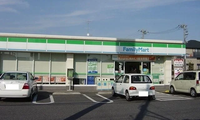 ファミリーマート市原八幡石塚店まで170m