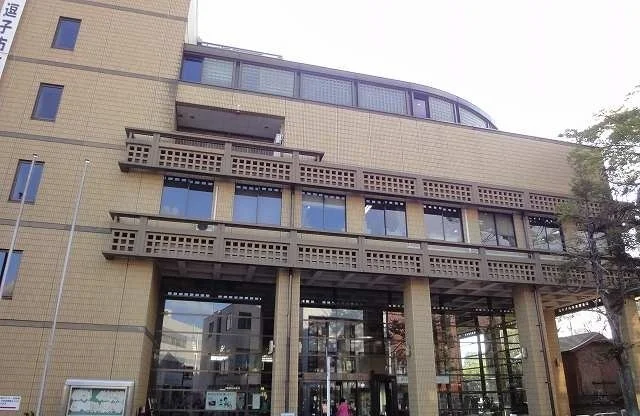 逗子市役所まで790m