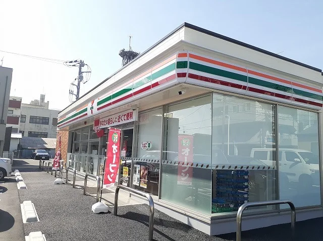 セブンイレブン　富士宮東町店まで300m