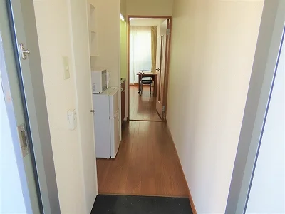 玄関からのアングルです