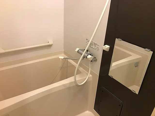 浴室乾燥機付き♪お洒落なカラーパネル（ブラウン）