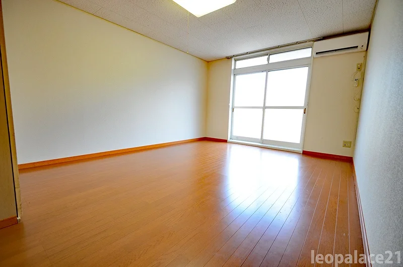 設備・仕様は号室により異なる為、現況を優先致します。