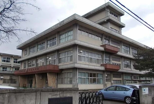 福島市立瀬上小学校まで850m