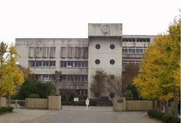 東金中学校まで565m