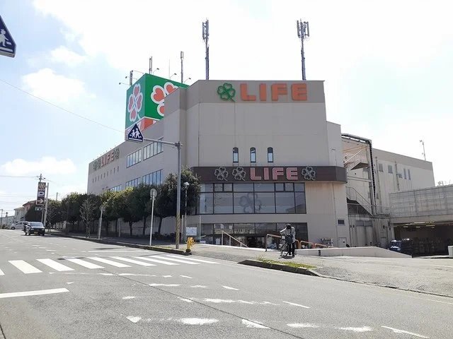 ライフまで1094m