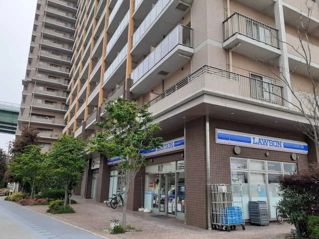 ローソンまで240m