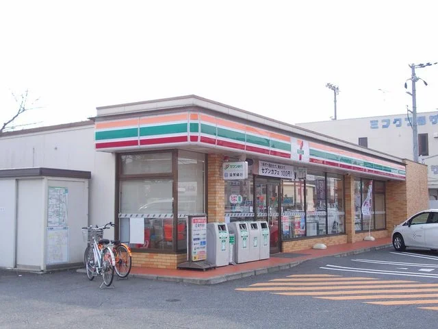 セブンイレブン水口綾野店まで769m