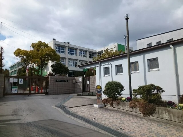 氷室小学校様まで350m