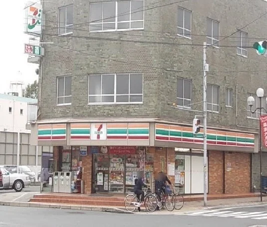 セブンイレブンまで350m