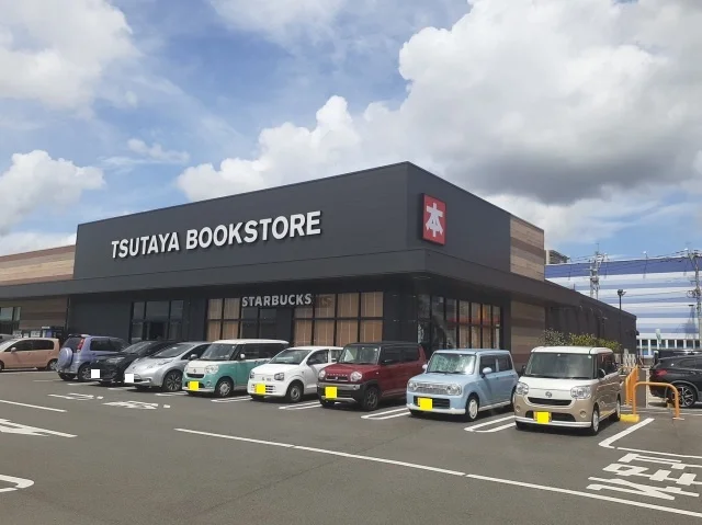 ツタヤブックストア菊陽まで1000m