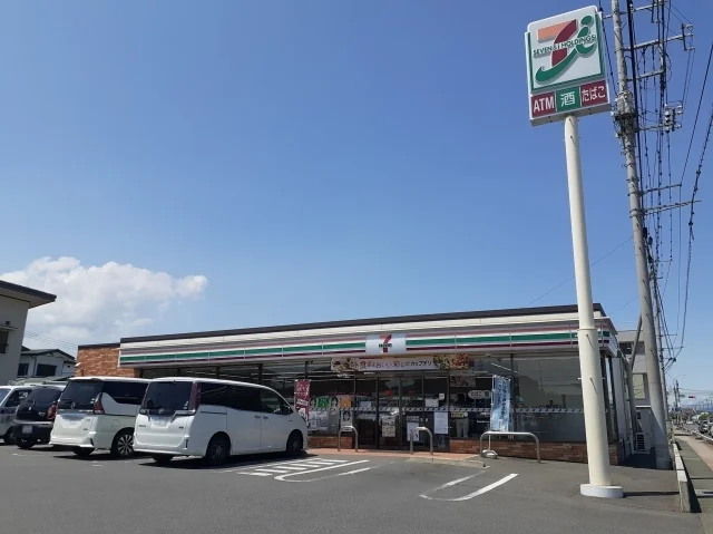 セブンイレブン前橋前箱田町店まで500m
