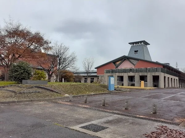 聖籠中学校まで1400m