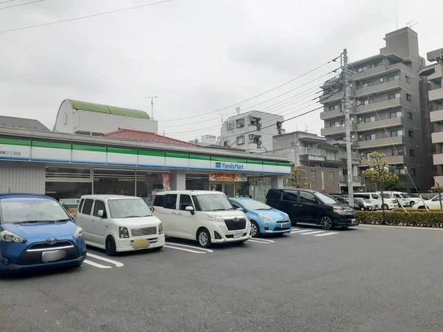 ファミリーマート足立綾瀬３丁目まで172m