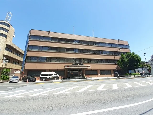 本富士警察署まで260m