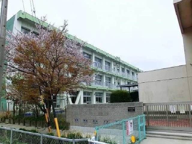 甚目寺南小学校まで850m