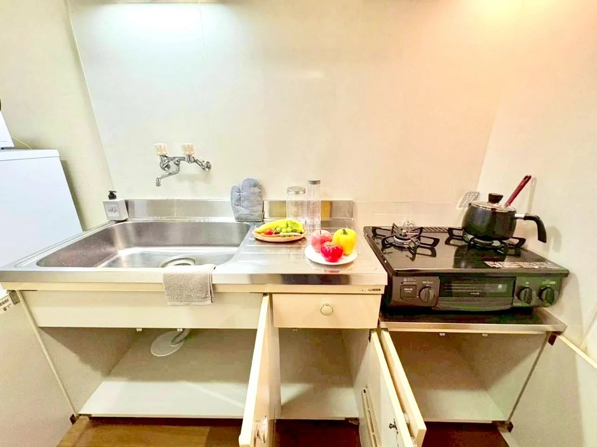 ※撮影用の観察植物・食器調理器具・雑貨類等はございません。※写真は現況優先