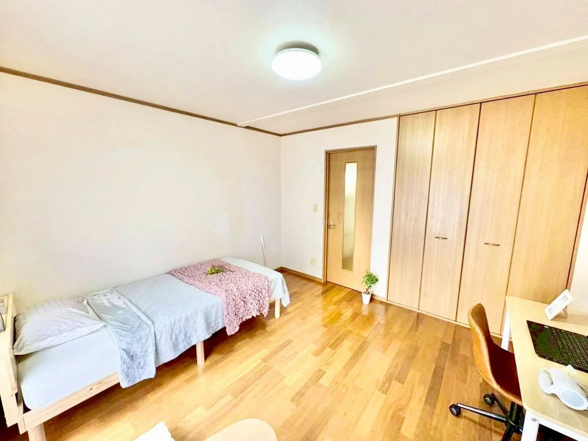 ※撮影用の観察植物・食器調理器具・雑貨類等はございません。※写真は現況優先