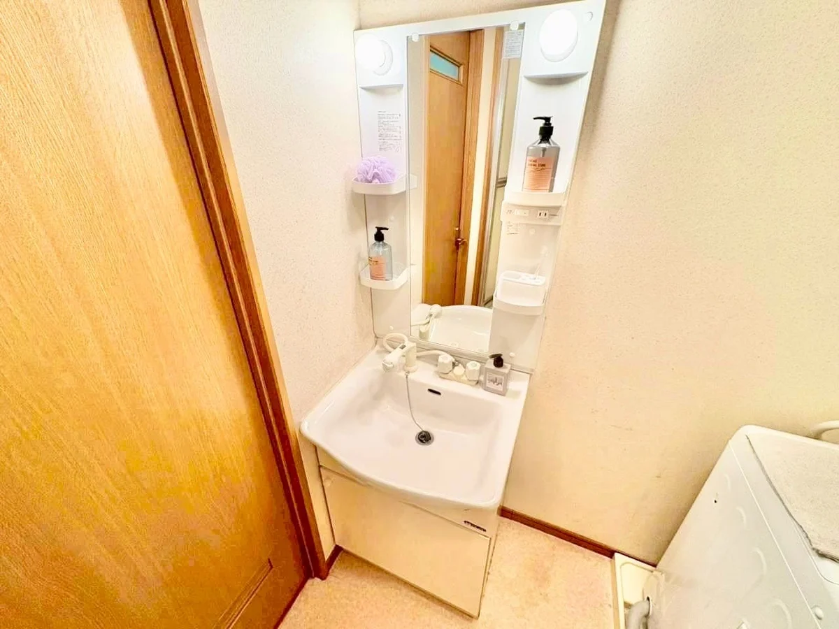 ※撮影用の観察植物・食器調理器具・雑貨類等はございません。※写真は現況優先