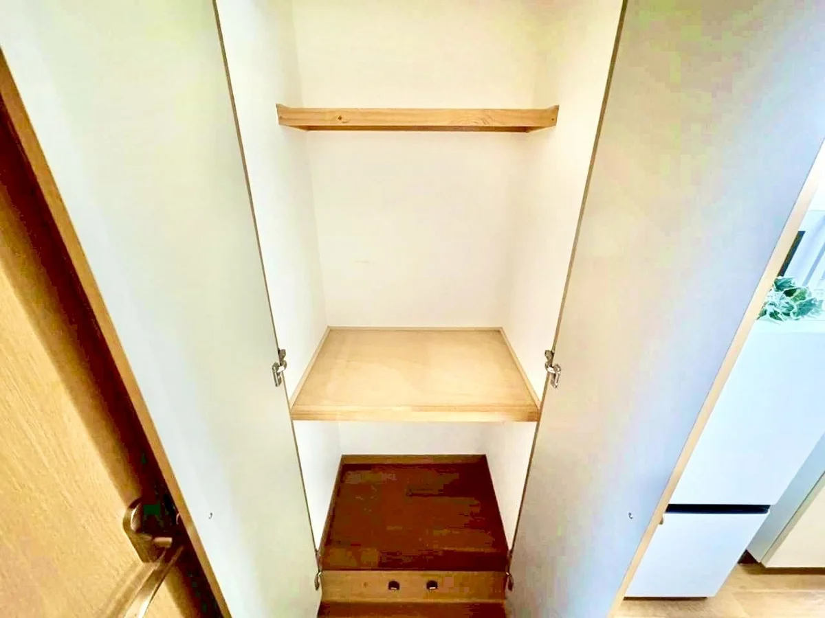 ※撮影用の観察植物・食器調理器具・雑貨類等はございません。※写真は現況優先