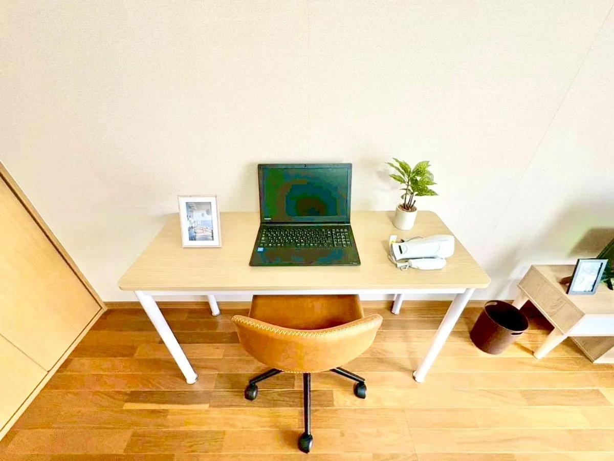 ※撮影用の観察植物・食器調理器具・雑貨類等はございません。※写真は現況優先