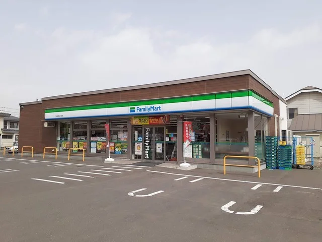 ファミリーマート末広２丁目店まで500m