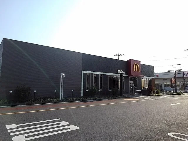 マクドナルド東越谷店まで290m