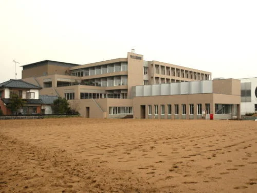 三国病院まで3800m