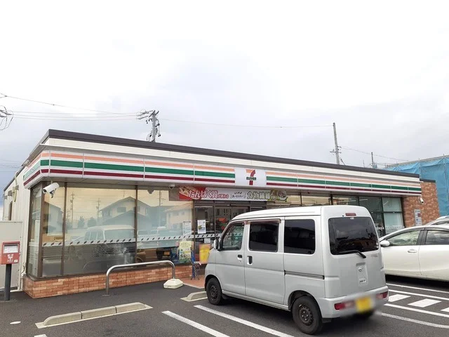 セブンイレブン東野町烏森店まで560m