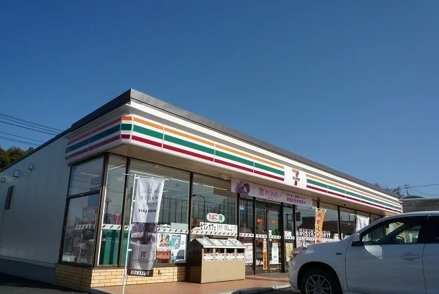 セブンイレブンまで850m