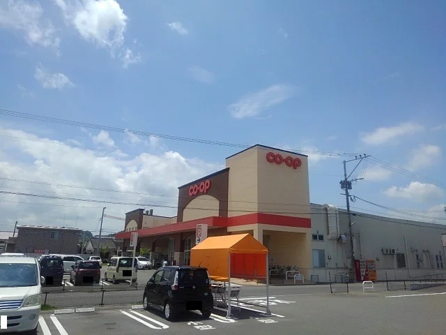 コープ高鍋店まで500m