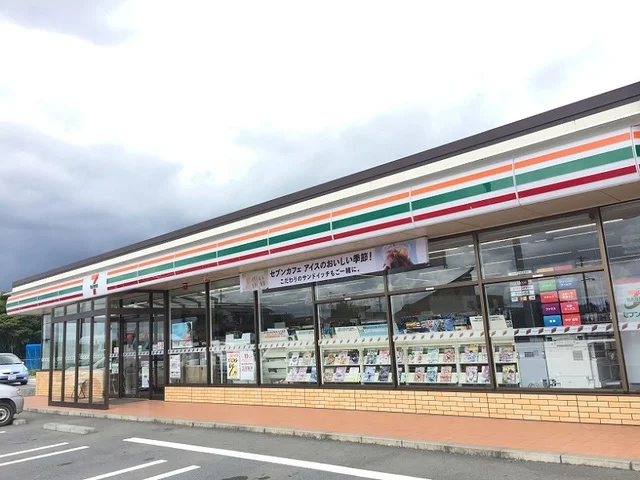 セブンイレブン浜松三幸町店まで1100m