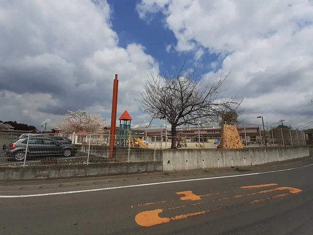 岩間第一幼稚園まで1384m